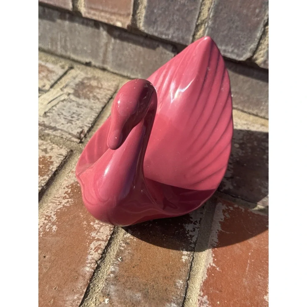 Vintage Swan Towel Holder Mauve Japan Saturday Knight LTD